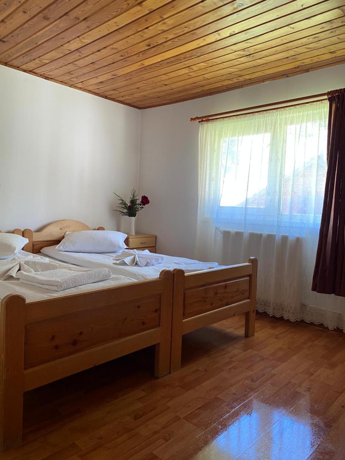 Casa De Vacanta Vârtop Buitenkant foto